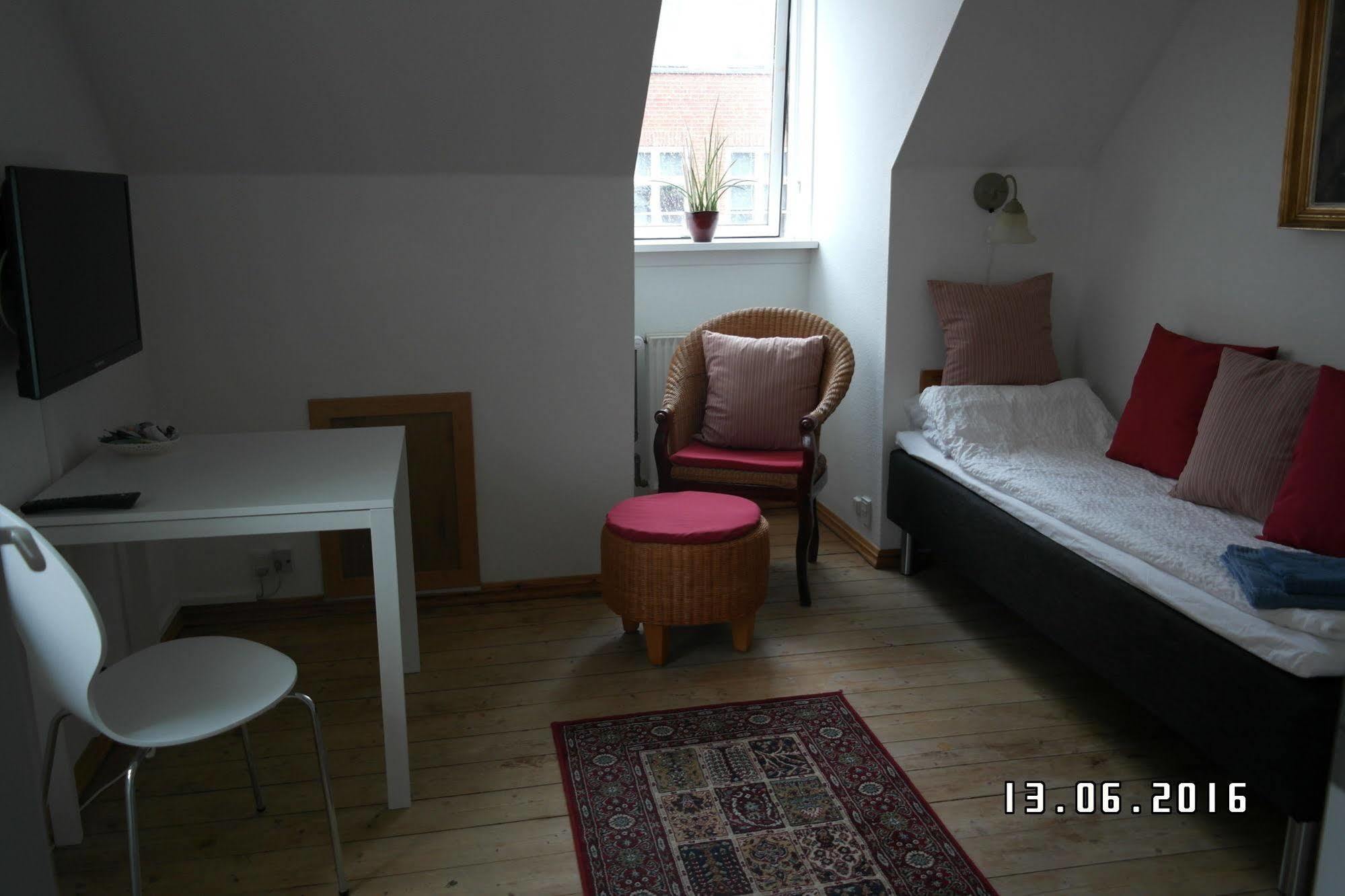 Sweethome Guesthouse Esbjerg Extérieur photo